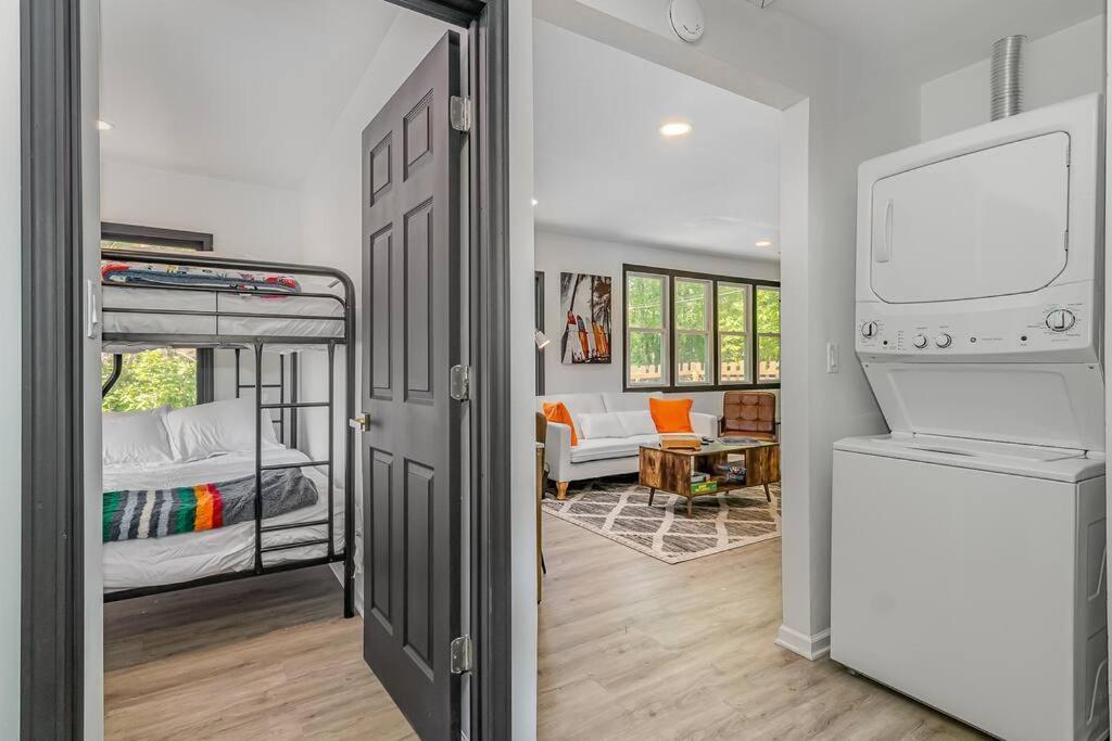 Black Cabin Getaway In Woods I Valpo Valparaiso Dış mekan fotoğraf